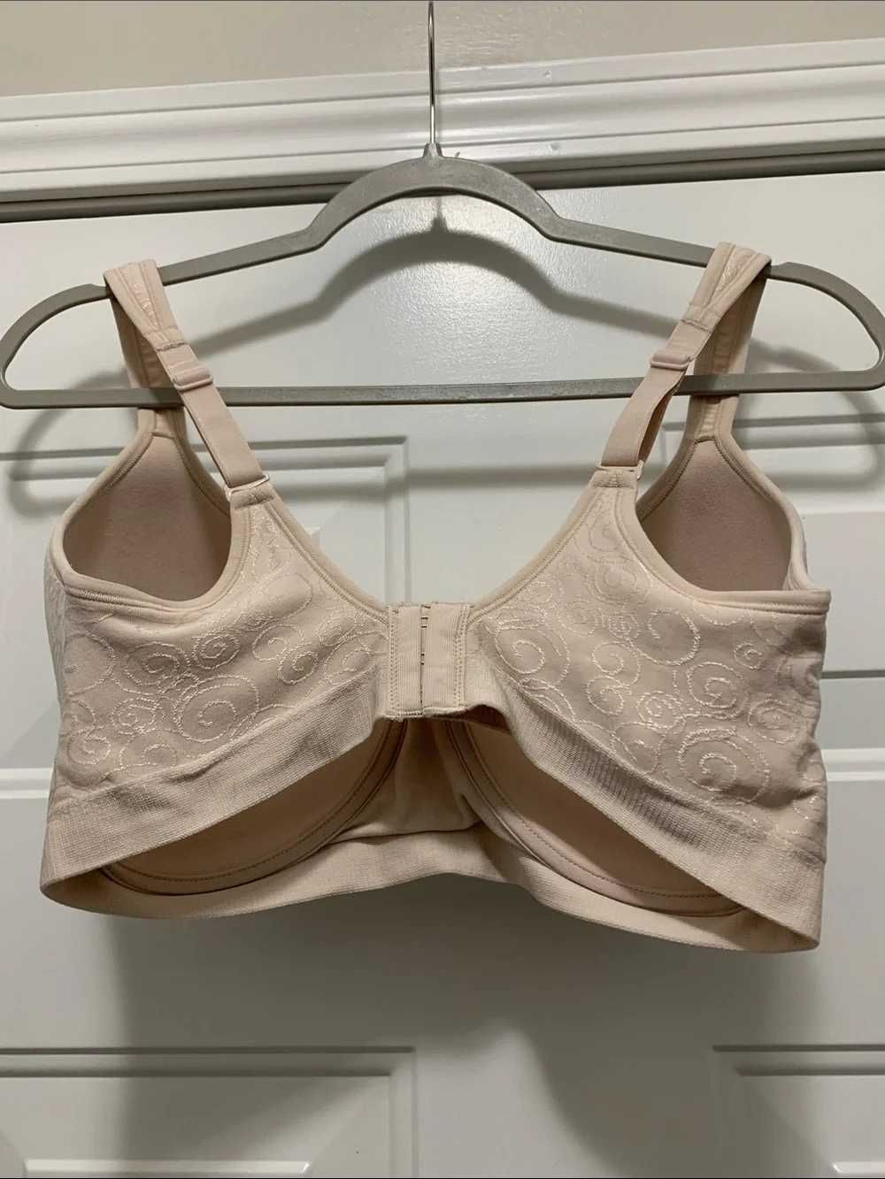 3/$15 Bali Nude Swirl Wireless T-Shirt Bra Size 36DD - Women Intimates